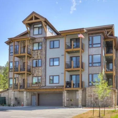 Clearwater Lofts - New! Modern 2 Bedroom Near Keystone Lake